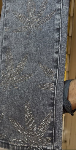 Skinny Blazing Away Rhinestone Jean - Black 1ZW802