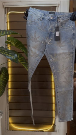 Skinny Blazing Away Rhinestone Jean - Light Blue Wash 1ZW810