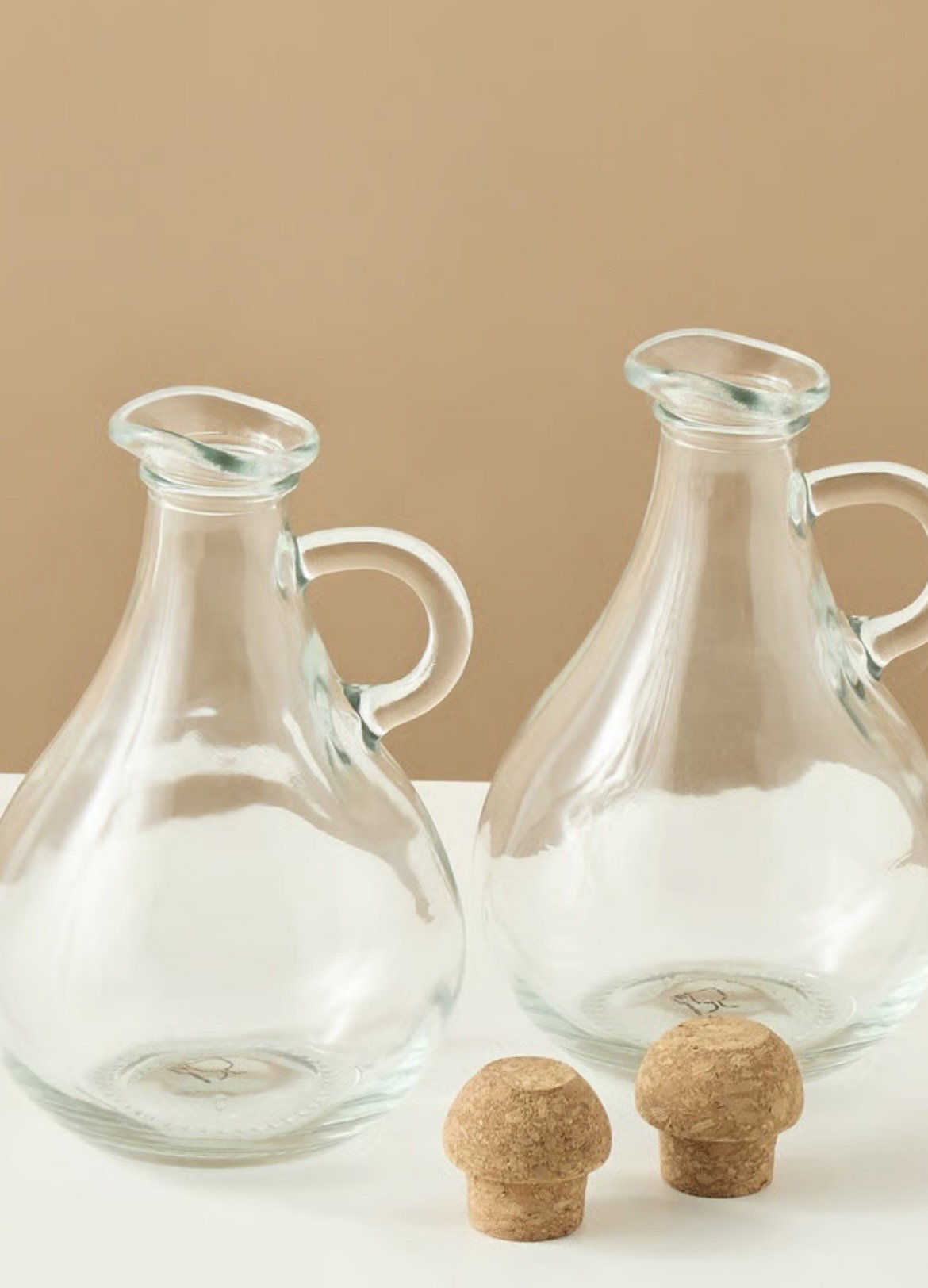 Salad Bowl and Dressing Dispensers_2