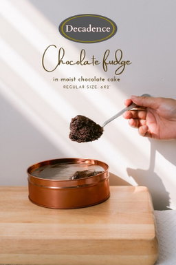 Premium Moist Cakes in Tin