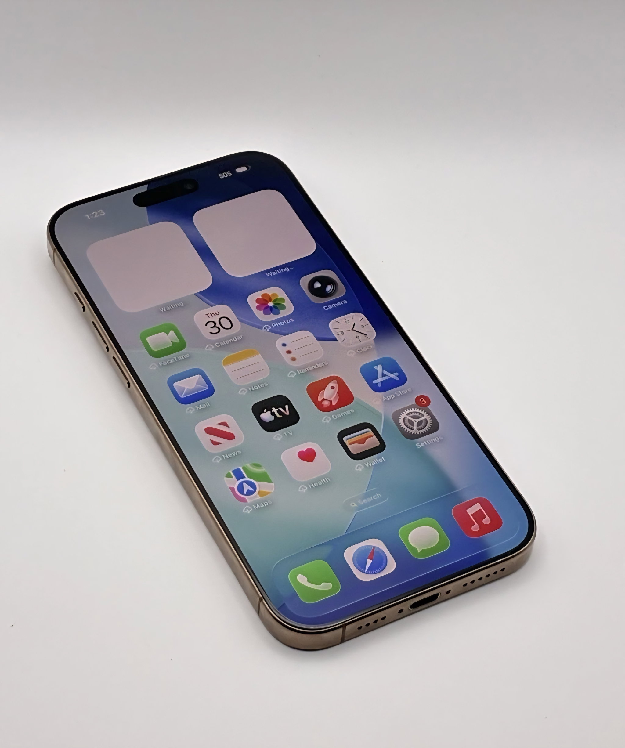 iPhone 16 Pro Max_2