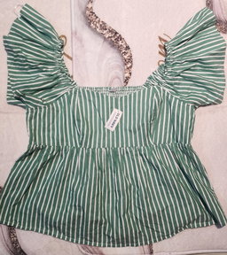 Oldnavy female top