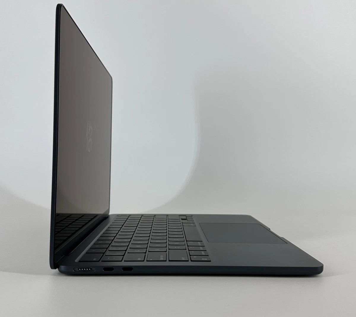 Macbook Air M3 (2024)_2