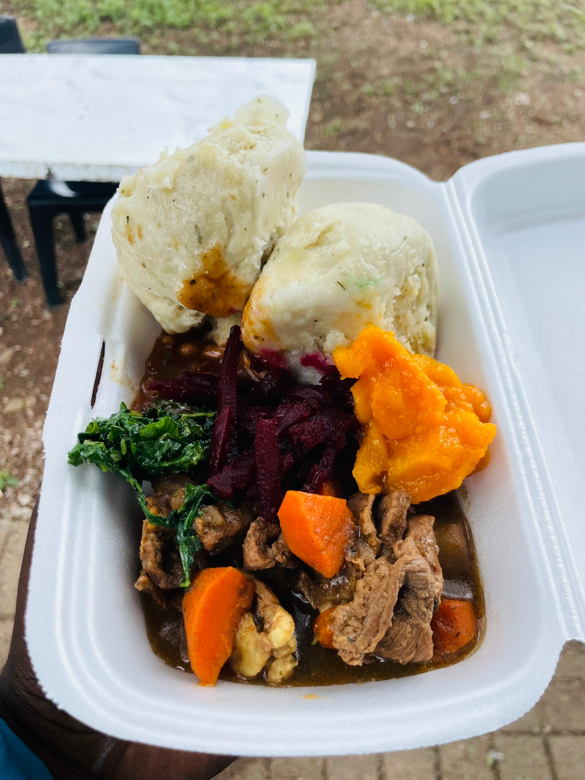 Steamed bread (Madombi) & Beef Stew_0