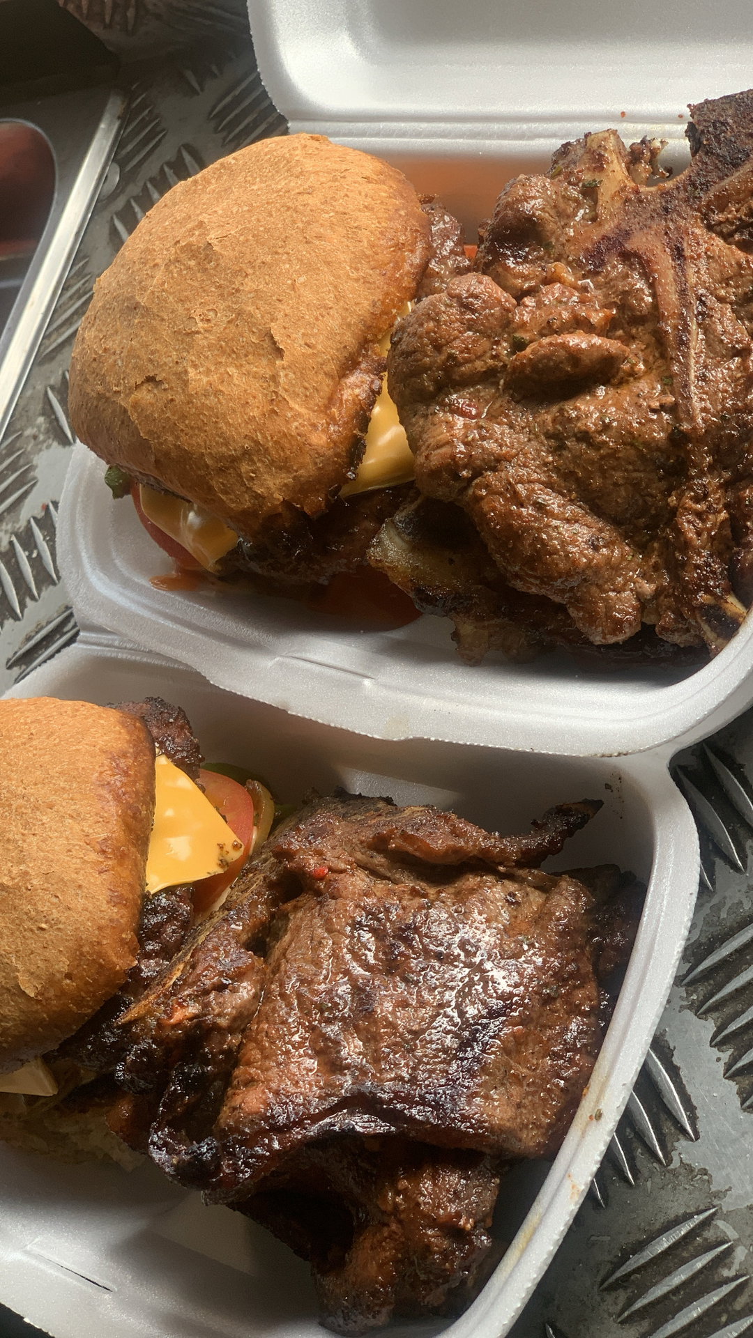 Burger & Grilled Beef