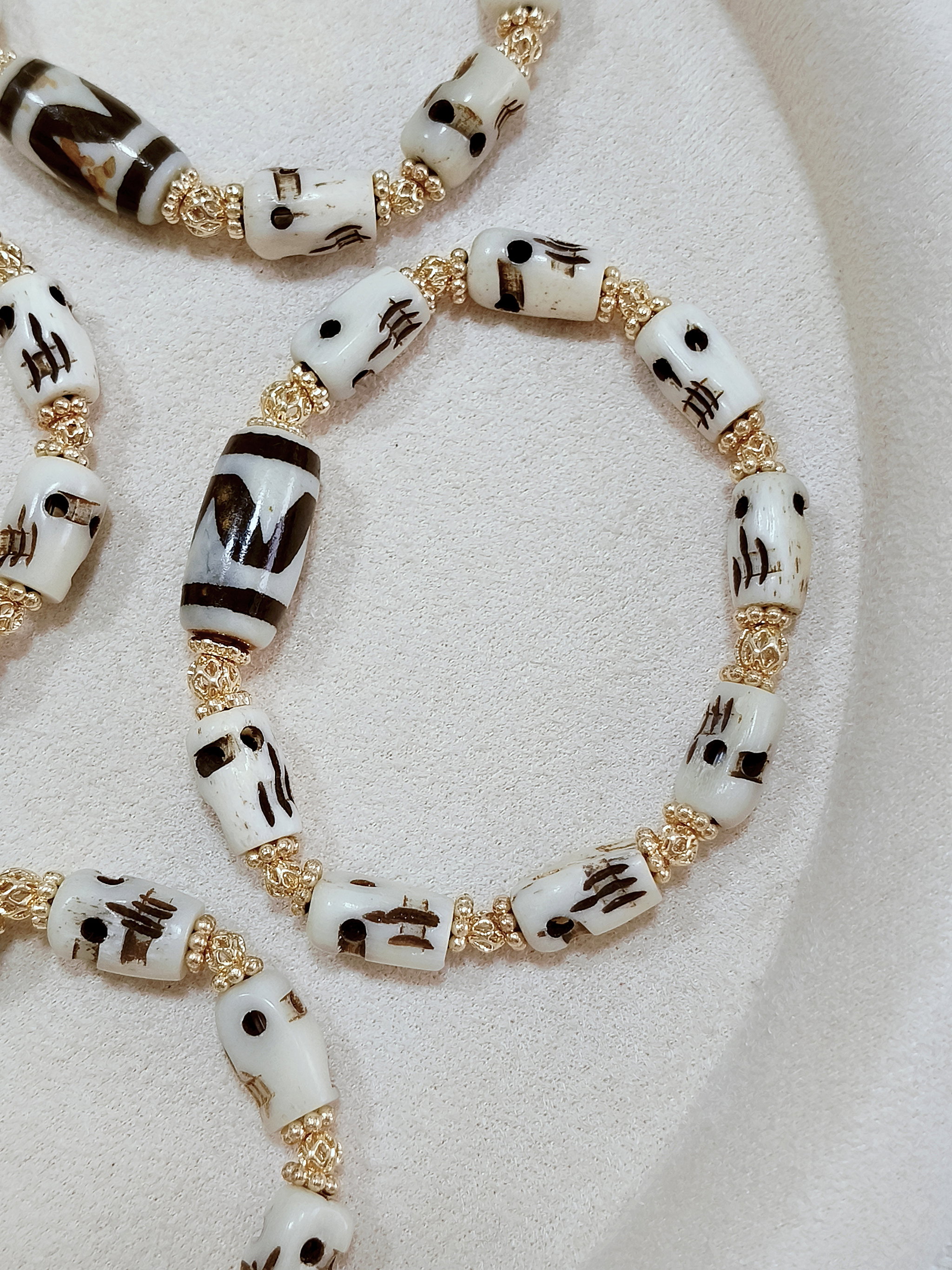 Yak Bone Chitipati + White Tiger Tooth Bracelet_2
