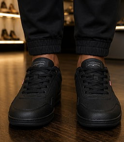 Levi Sneakers 12