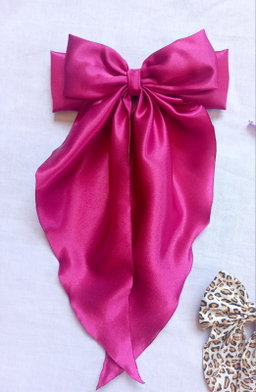 🎀 Long-Tailed Satin Bow