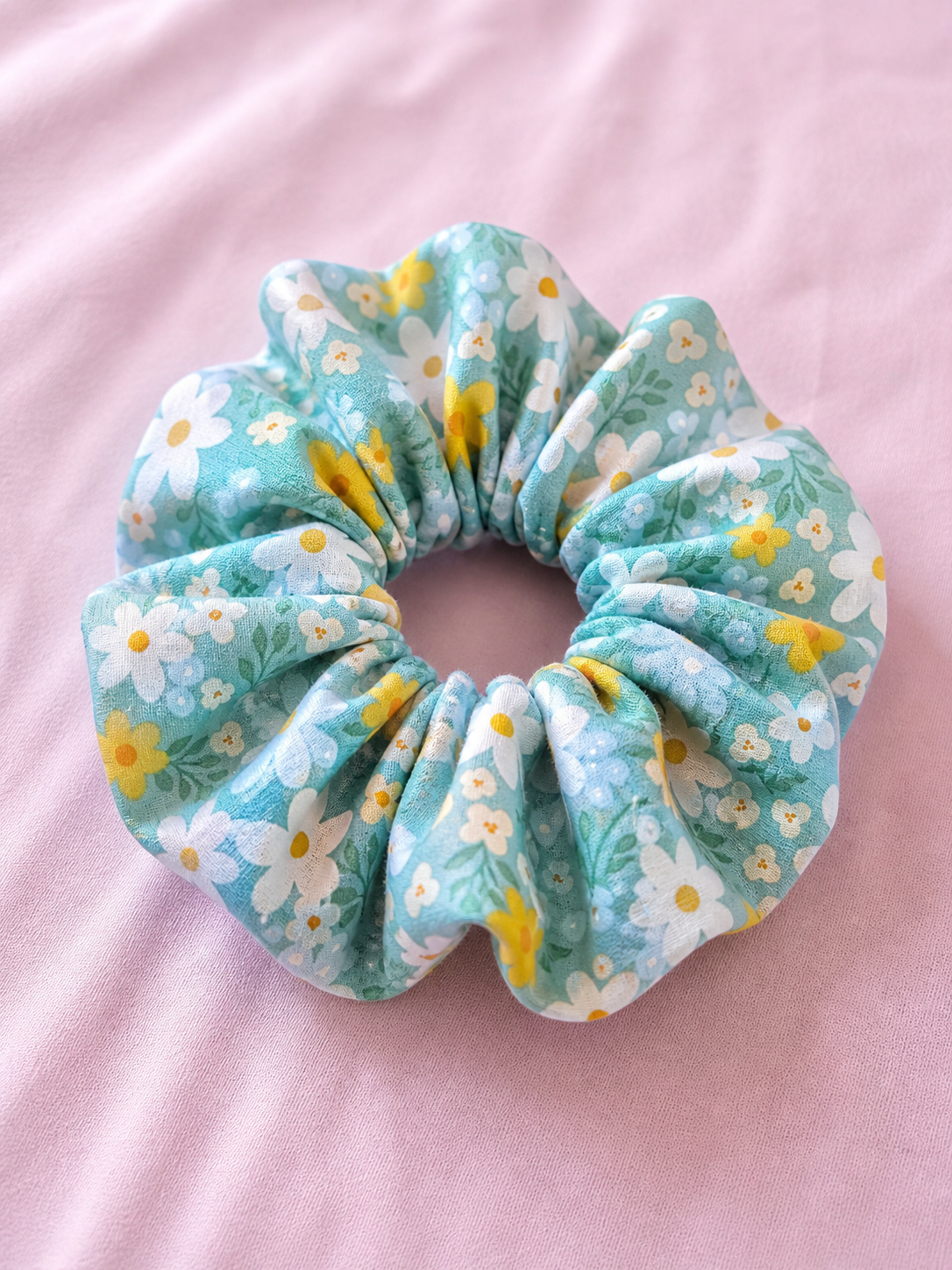 🌷 Floral Scrunchies – Your Hair’s Favorite Bouquet 🌷_16
