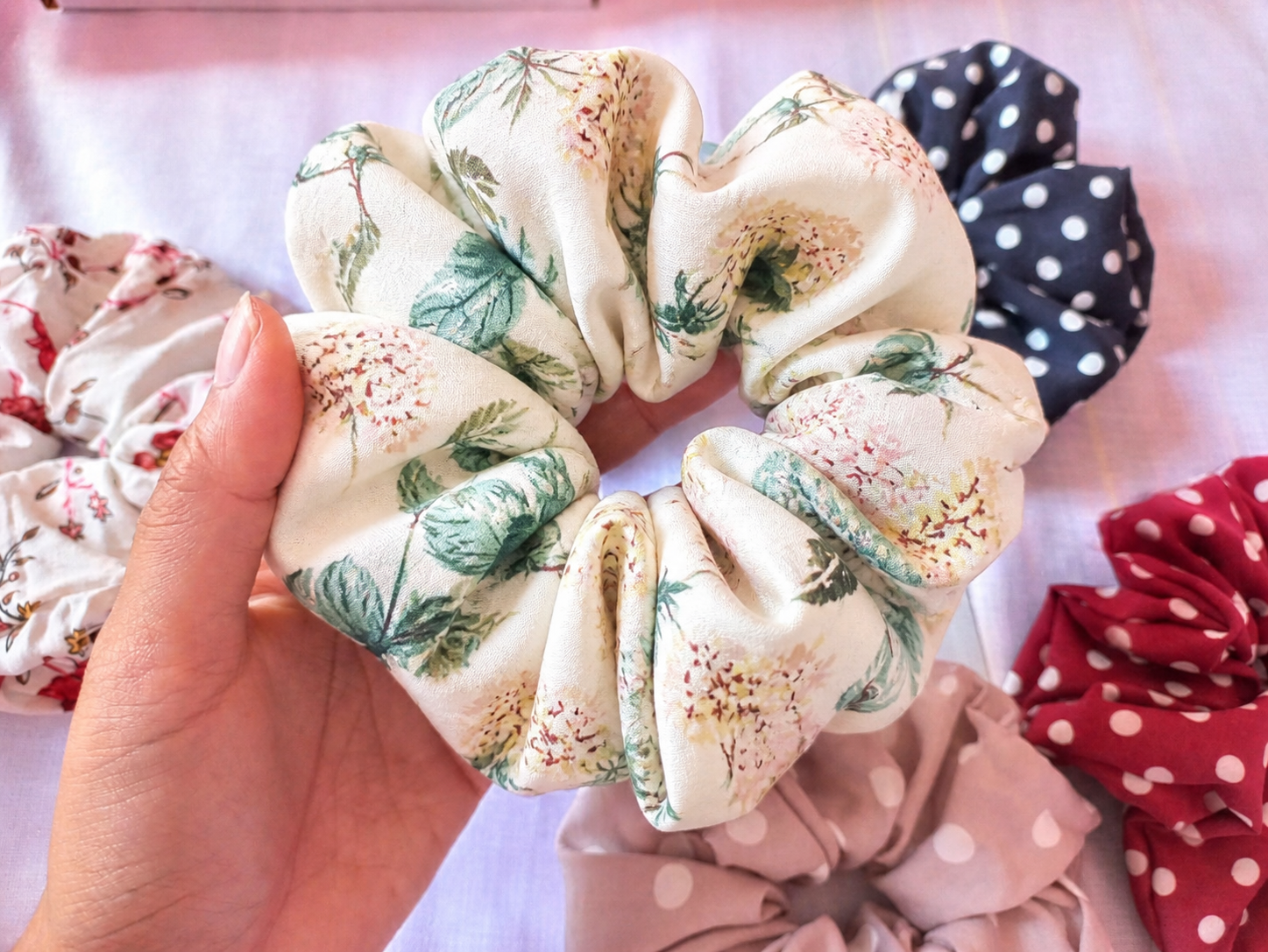 🌷 Floral Scrunchies – Your Hair’s Favorite Bouquet 🌷_31