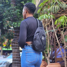 Jiji Chest bag black