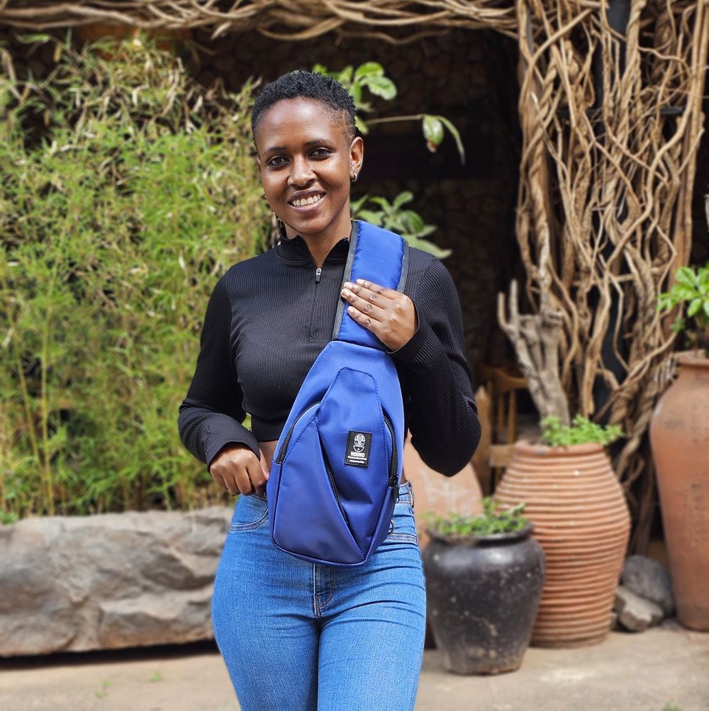 Jiji Chest bag Navy blue