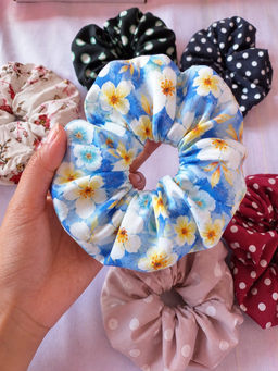 🌷 Floral Scrunchies – Your Hair’s Favorite Bouquet 🌷
