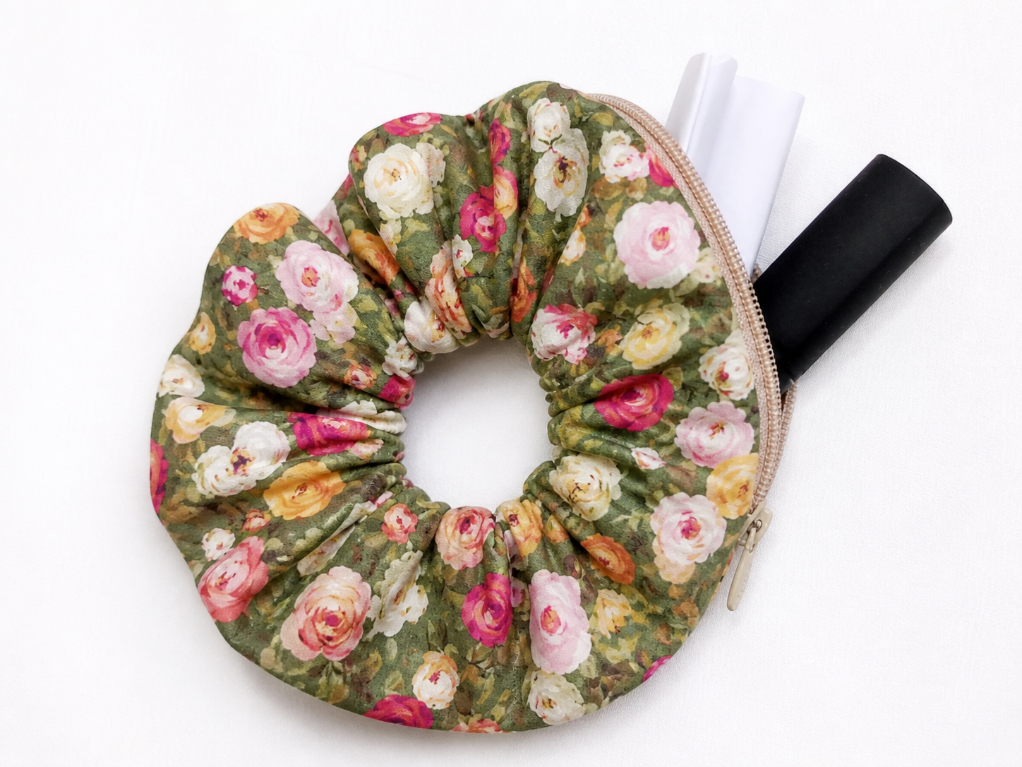 🌼 Zip Scrunchie – Your Little Secret Keeper_4