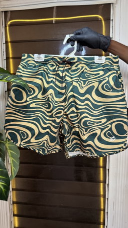 Short With Abstract Swirl 1ZW5006