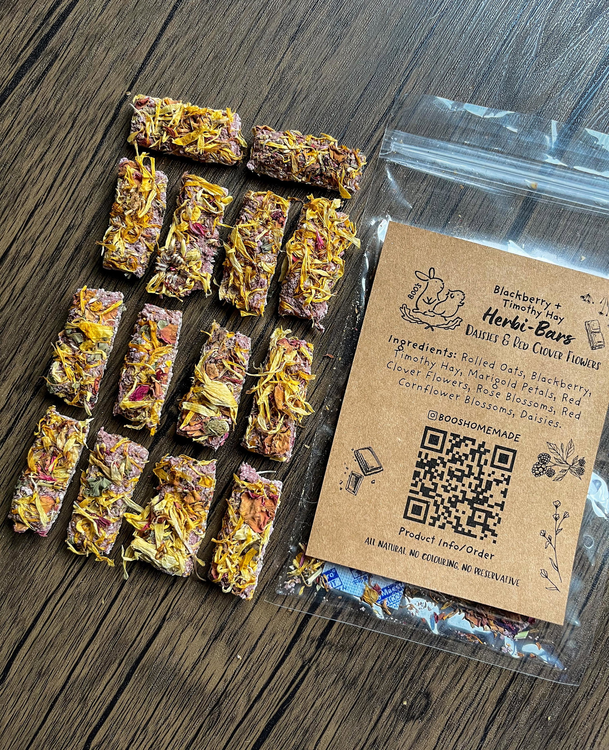 Herbi-Bars: Blackberry, Timothy Hay, Daisies & Red Clover Flowers_1