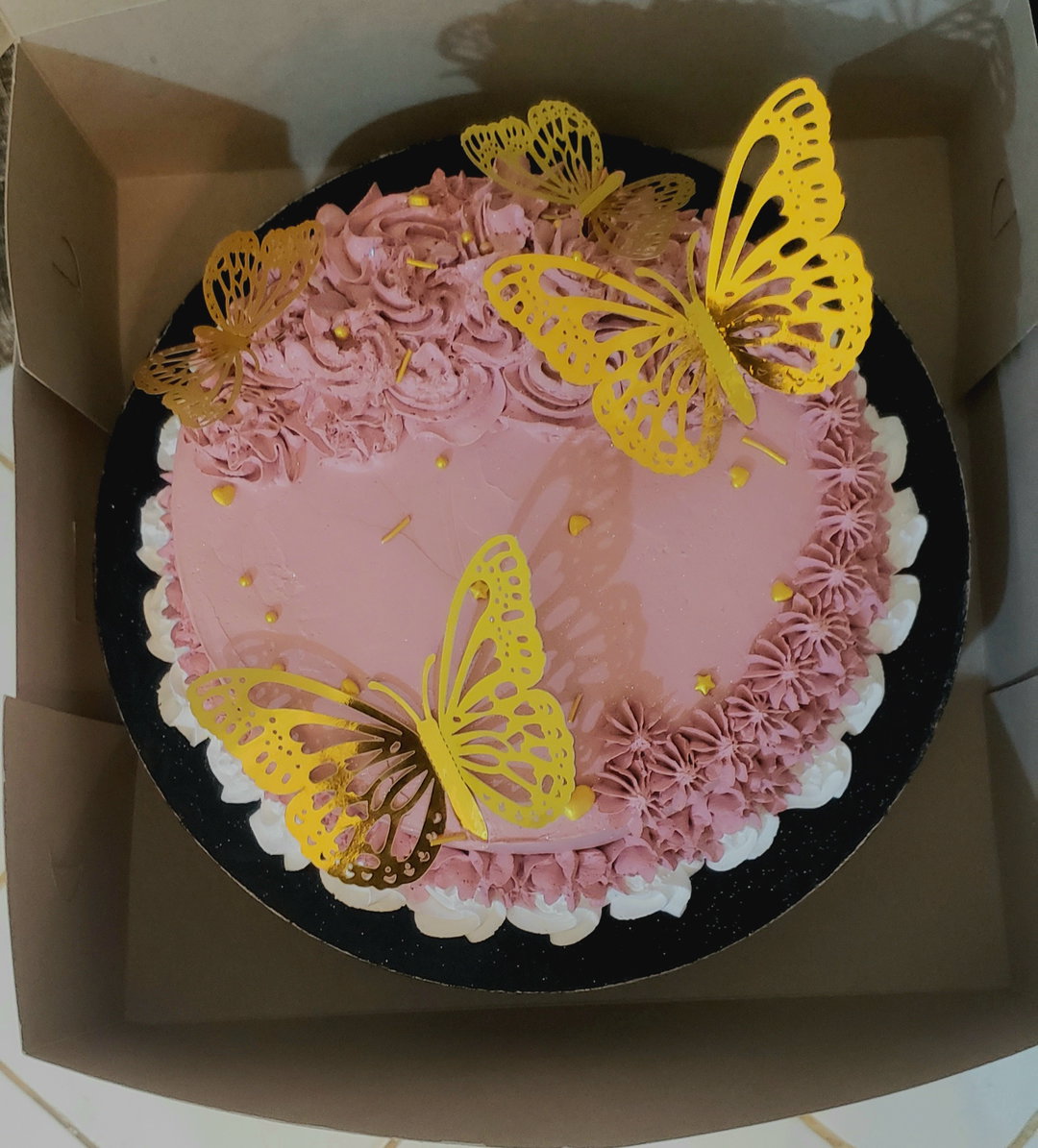 Cake large