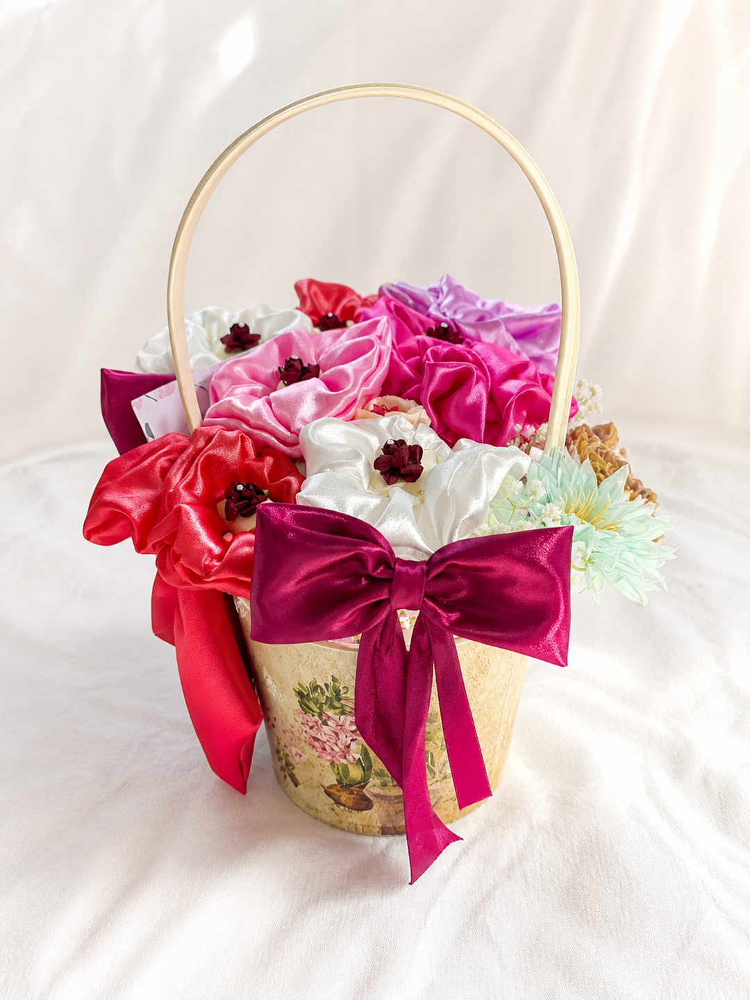 🌸 Sakurah Luxe Gift Bucket