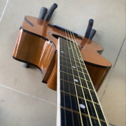 Guitar acoustic 4/4