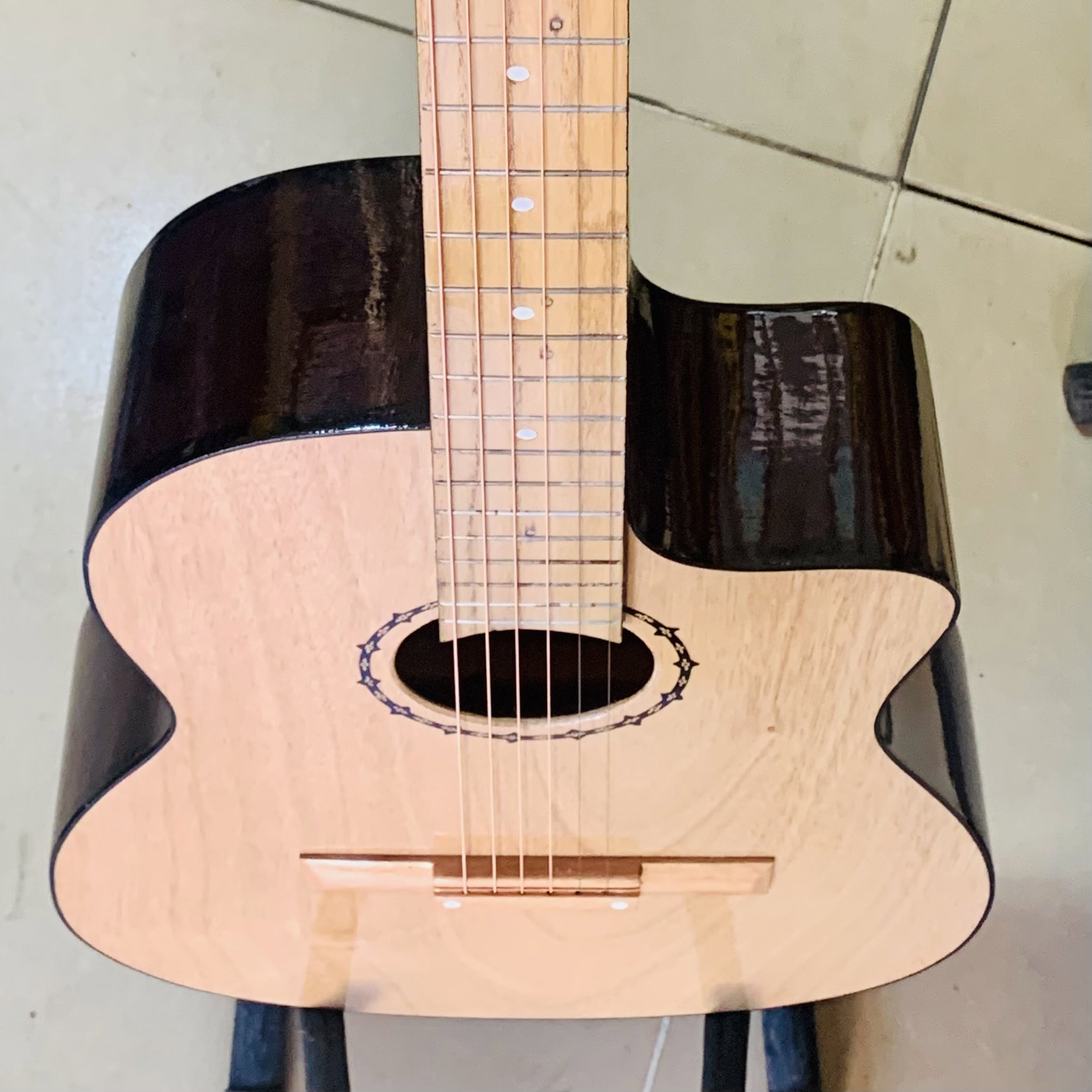 Guitar acoustic 4/4_1