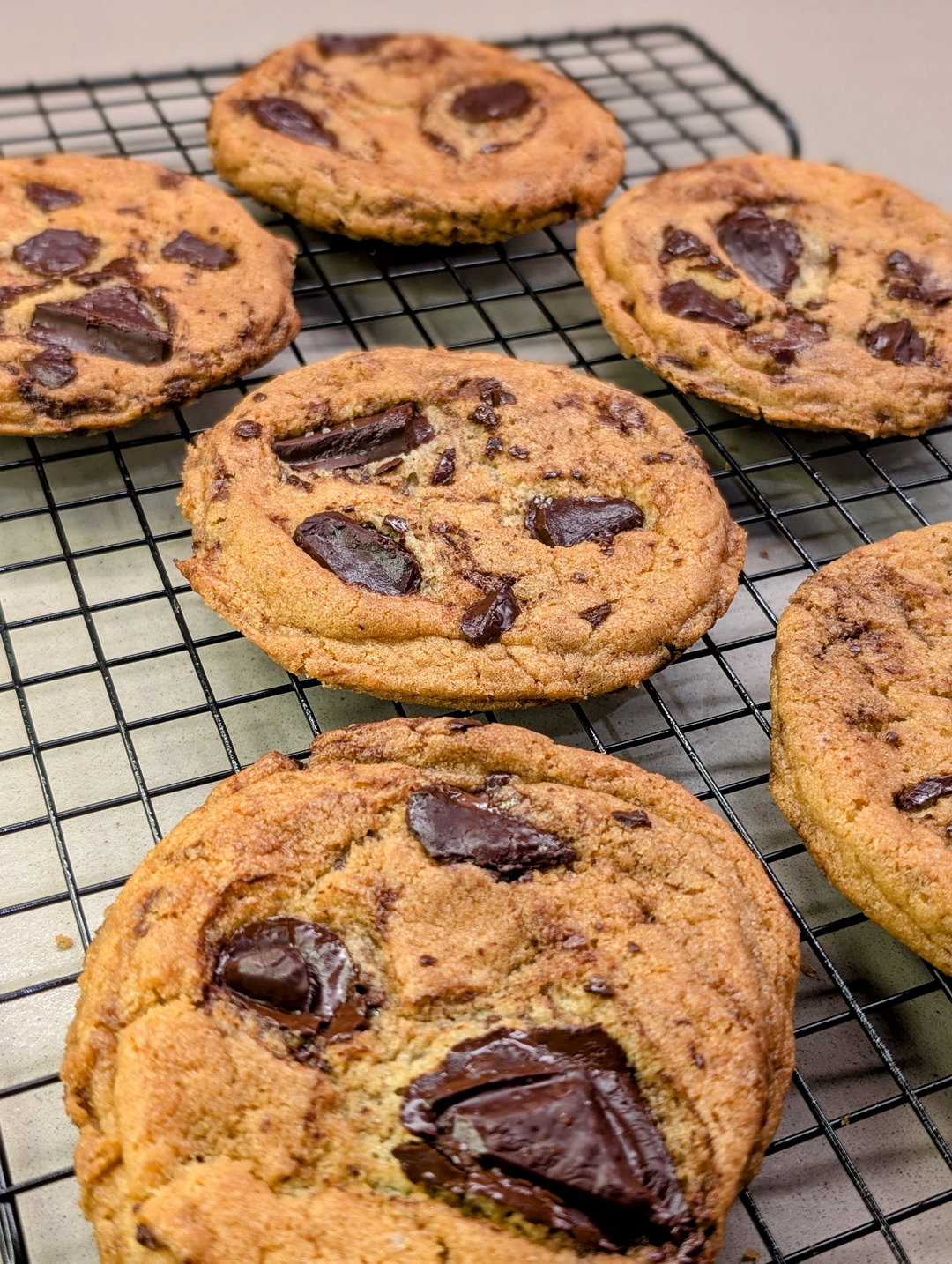 Dark Choc Chunk Sea Salt Cookies (box of 6)