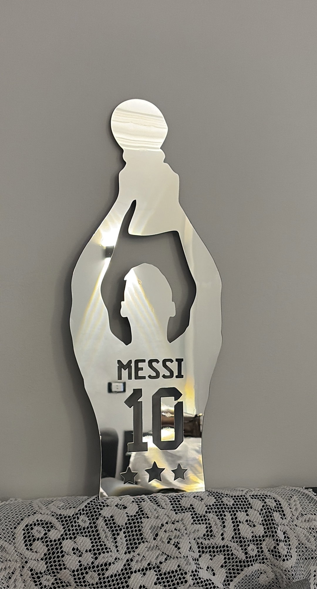 Messi mirror 