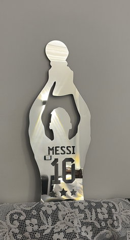 Messi mirror 