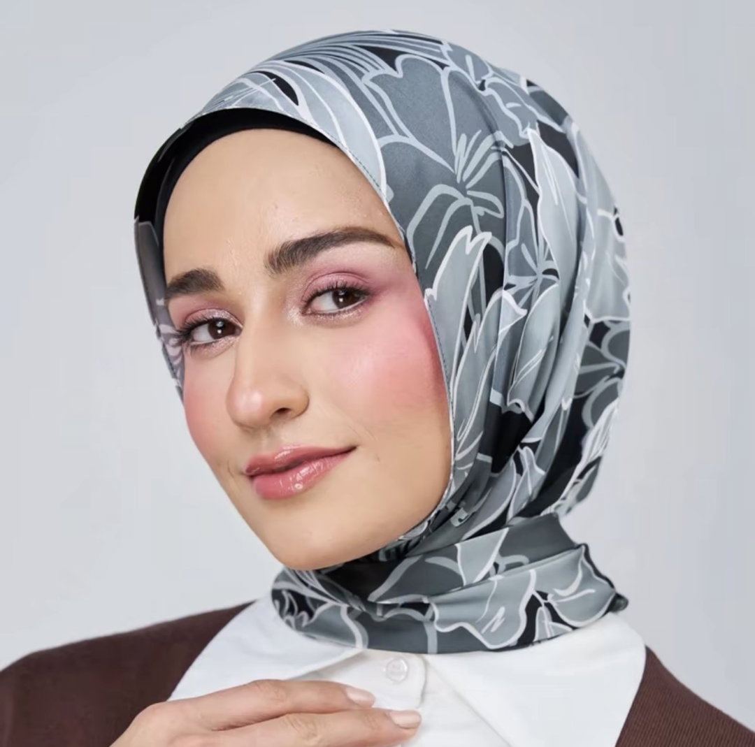 Shera Lee Tag N Go shawl - HoodX Printed (Hoodie)