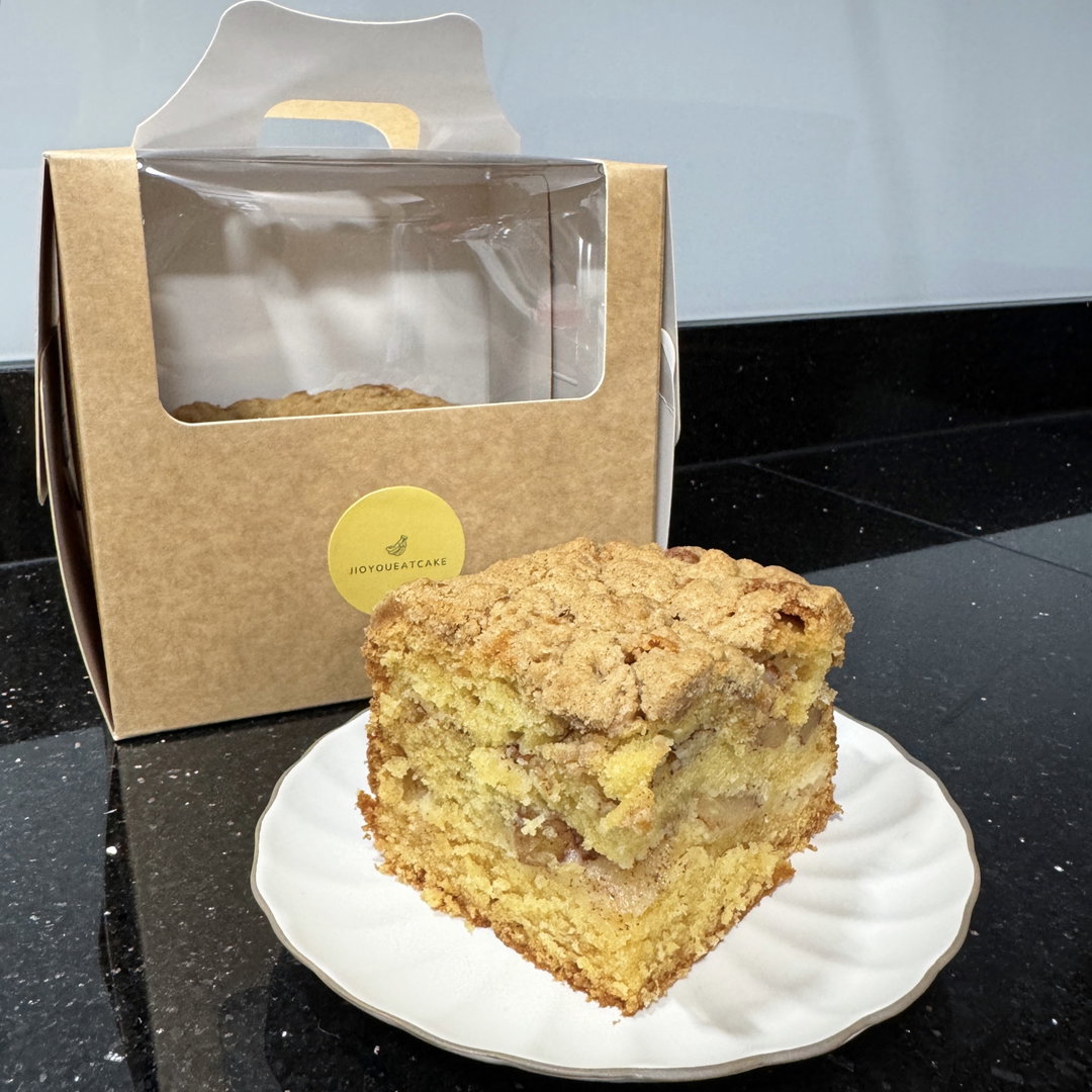 Apple Crumble Cake