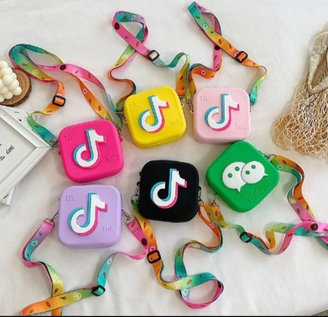 Colorful TikTok Theme Bag_0