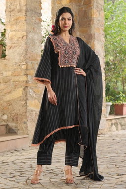 Elegant Kurtis Set
