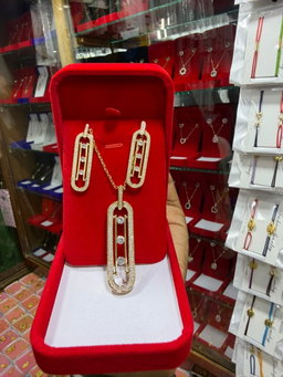  Sautoir pour Femme