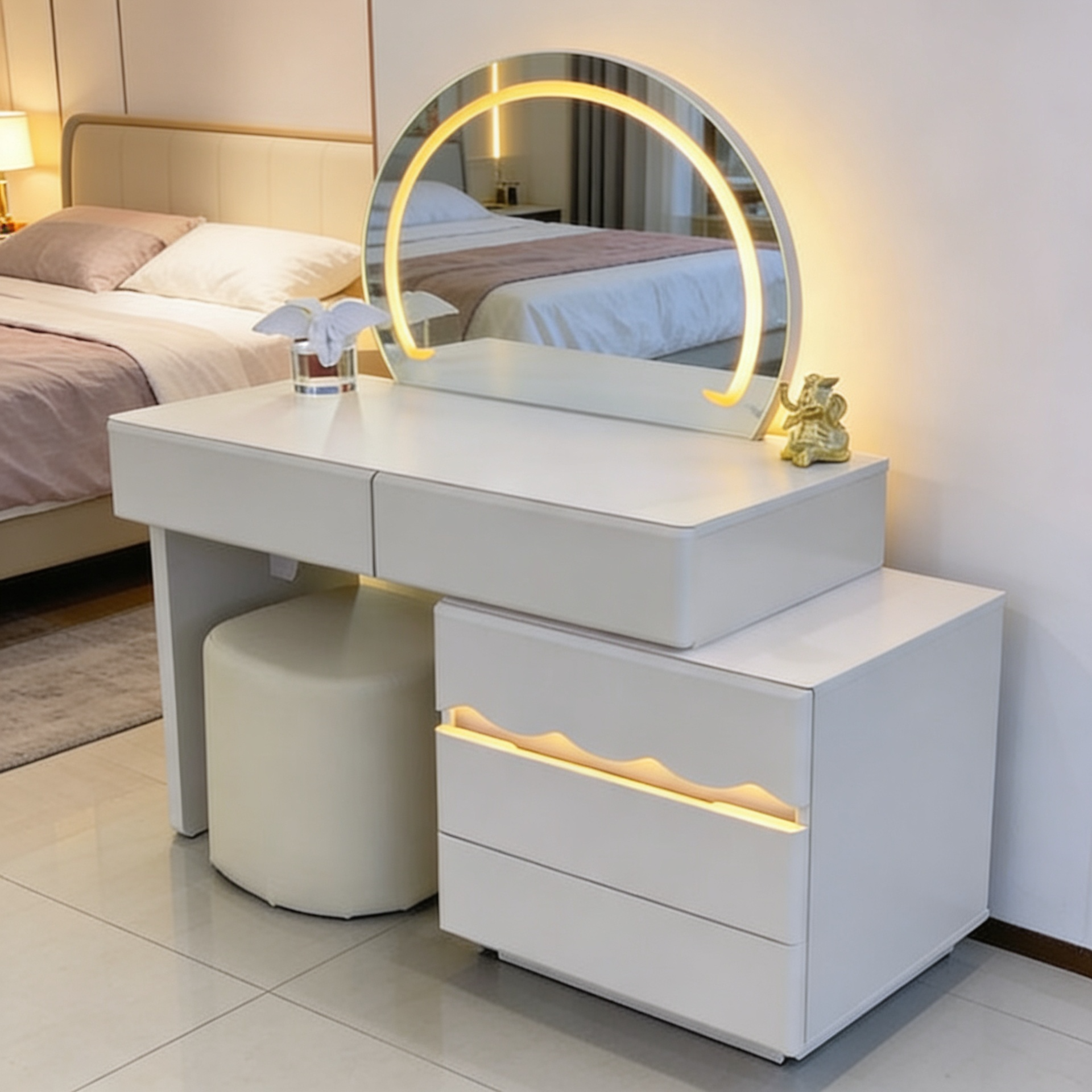 10700126 - ELISA VANITY TABLE SET