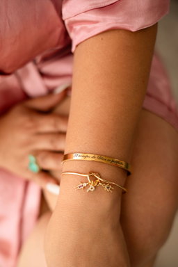 Golden Bloom Bracelet ✨