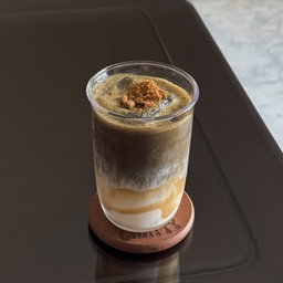 Cookie butter hojicha latte