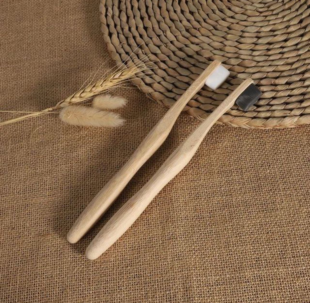 Mura Bamboo Toothbrush With Microflber Bristles مورا فرشة اسنان ناعمة وكثيفة