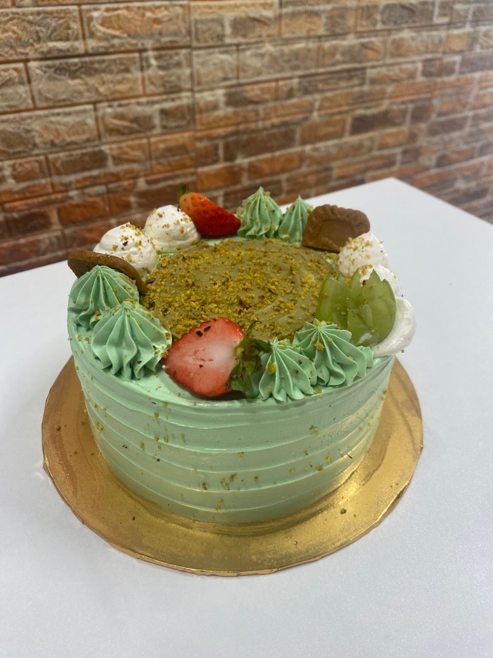 Pistachio cake_0