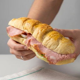 Submarino Pierna Ahumada