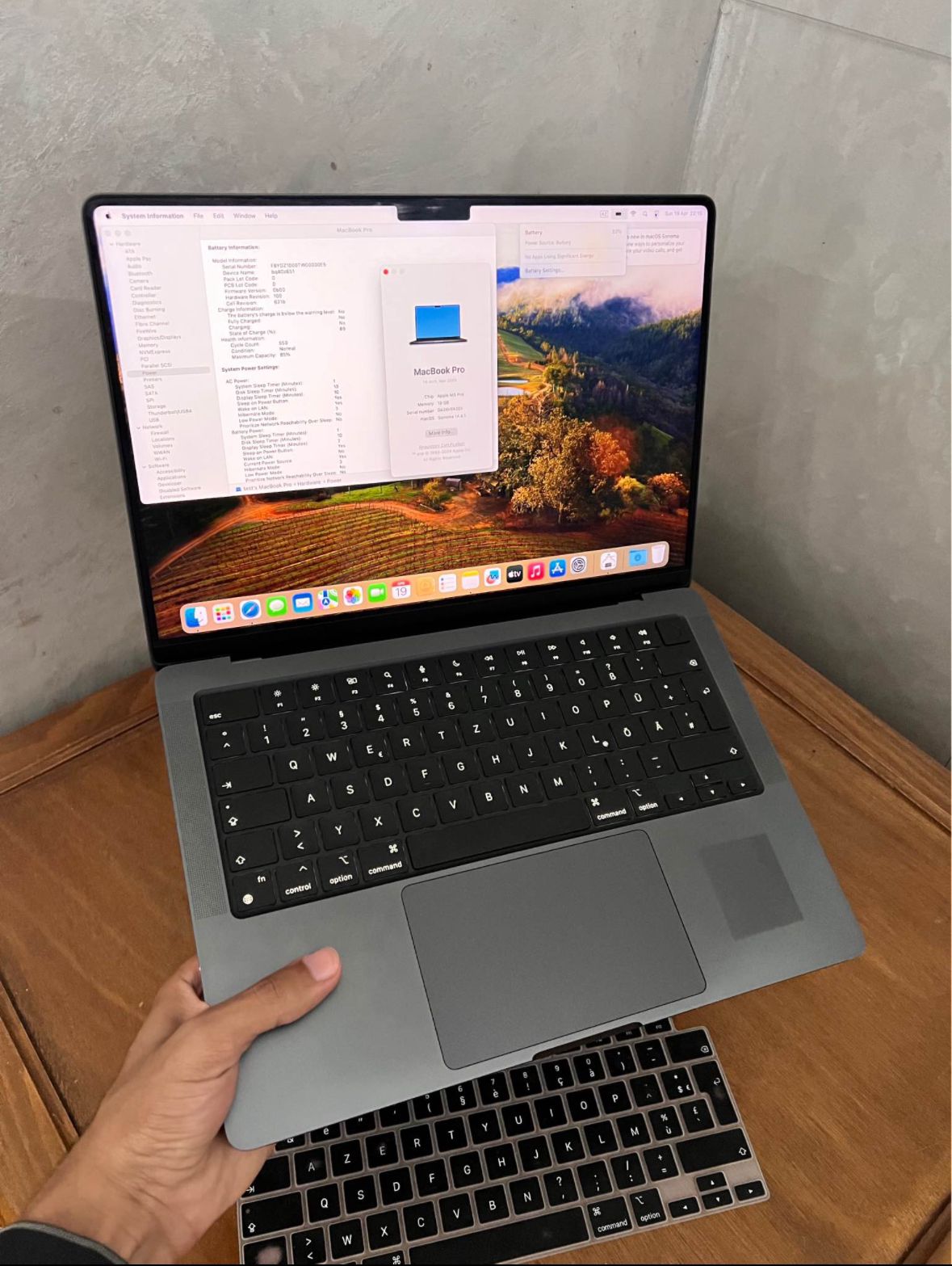 💻✨ MacBook Pro M3 Pro Space Black_2