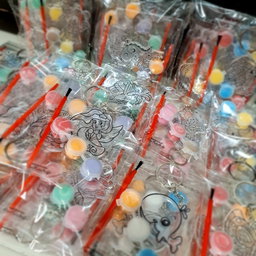 Kids DIY Suncatcher Keychain Painting Kit – Non‑Glitter, Age 3+, Perfect for Goodie Bags