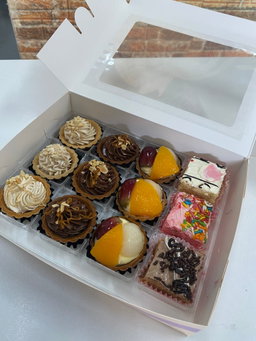 12pcs of ass mini tarts  