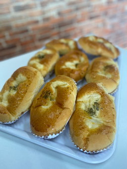 8 pcs of sweetbun(per box)