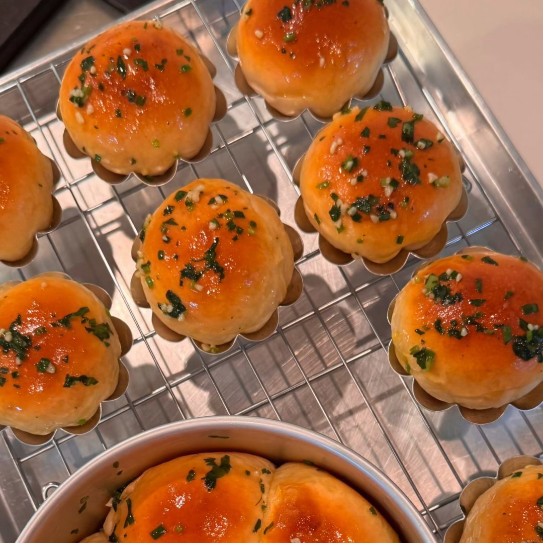 Honey Garlic & Herb Milk Buns (7pcs)