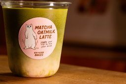 Iced Matcha Oatmilk Latte