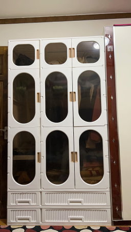 KABATI PLASTIC KUBWA MILANGO MITATU LA DROW KWA CHINI