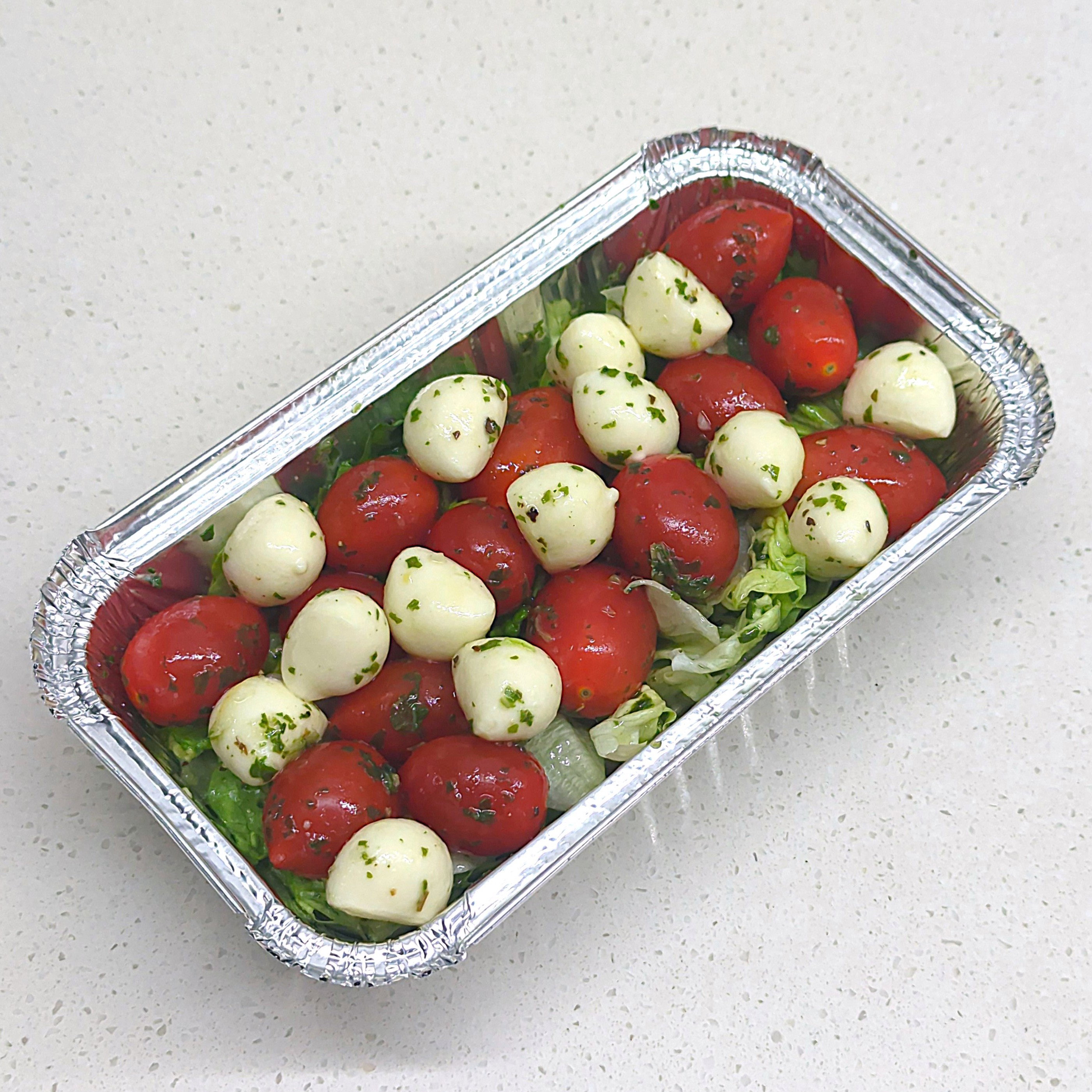 Tomato & Mozzarella Salad · 2-3 pax