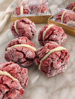 Chonky Red Velvet