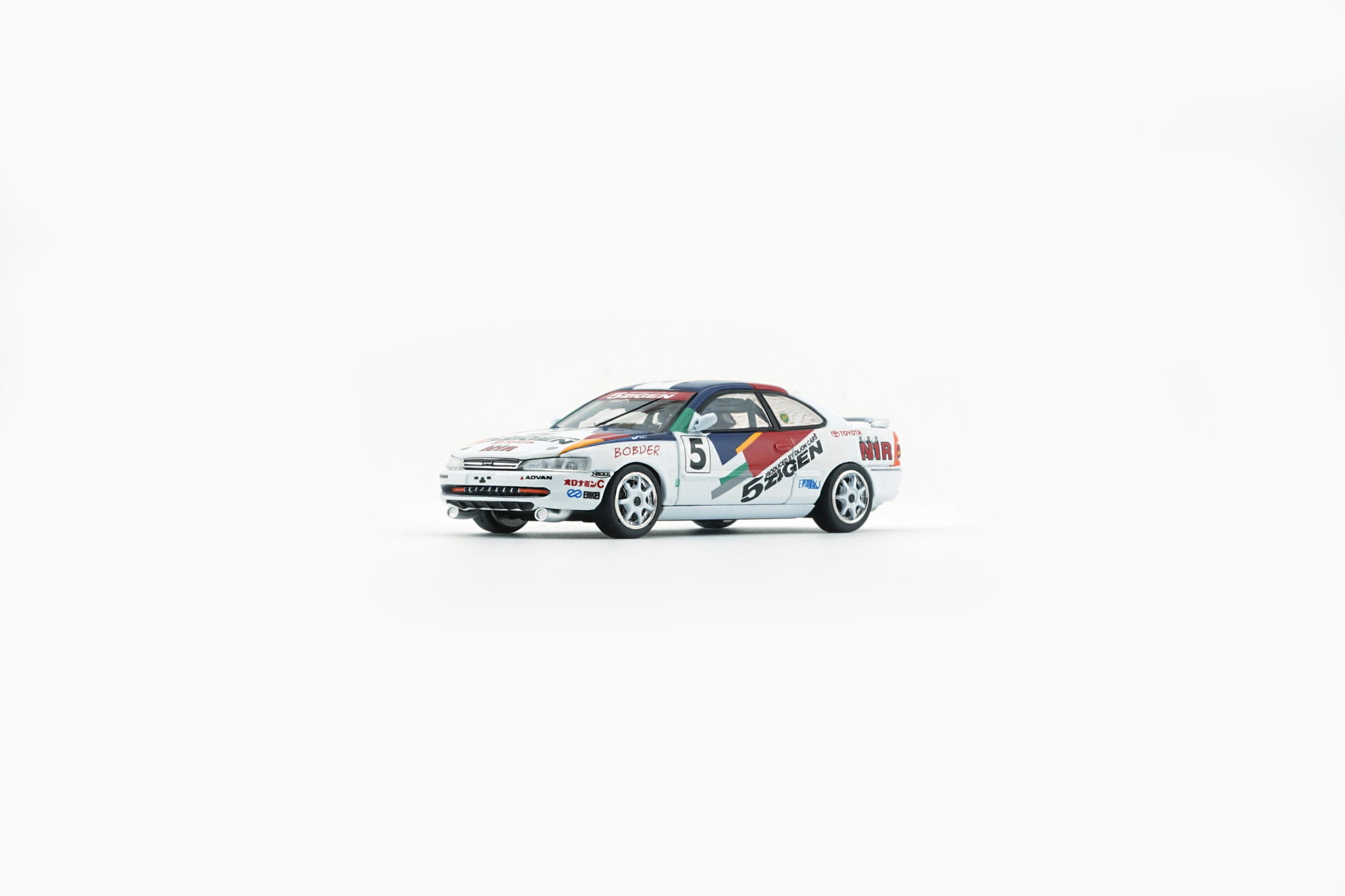 BMC MODEL 1/64 TOYOTA LEVIN 101 - 5ZIGEN_3