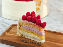 Rose Berry Cake