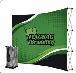 Curve Bannerwall